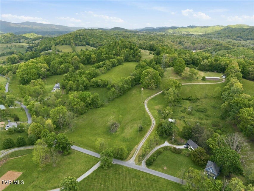 Photo #24: 27070 Shortsville Road