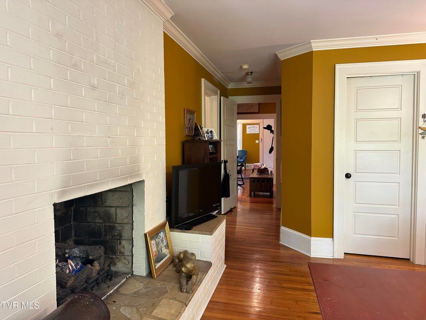 Photo #39: 1045 Catawba Street