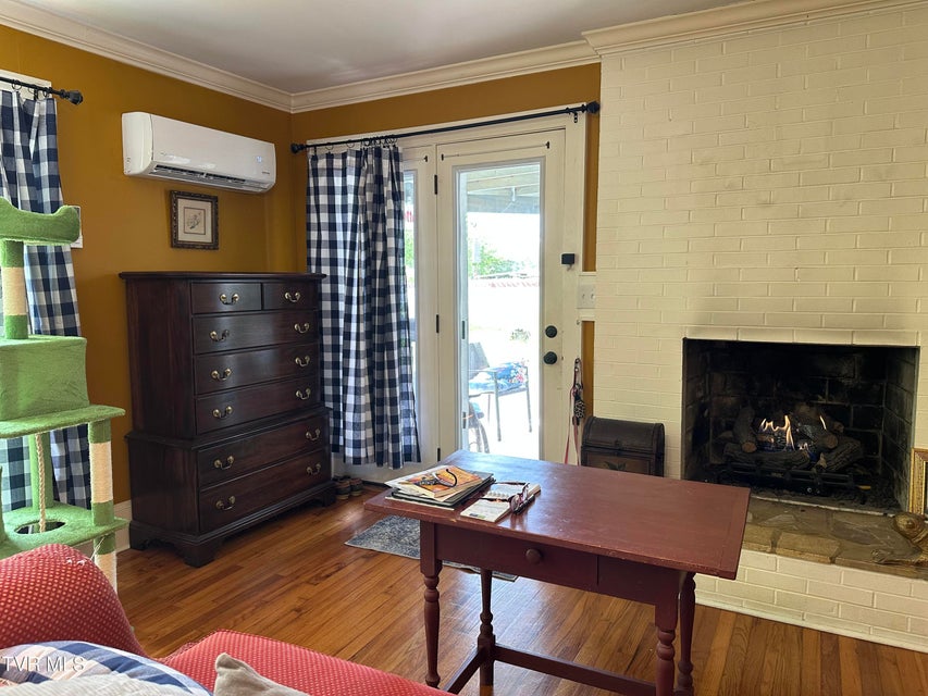 Photo #9: 1045 Catawba Street