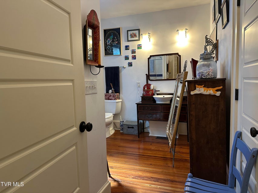 Photo #49: 1045 Catawba Street