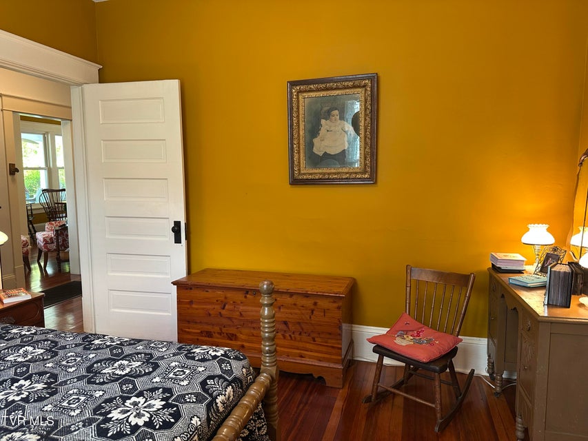 Photo #55: 1045 Catawba Street
