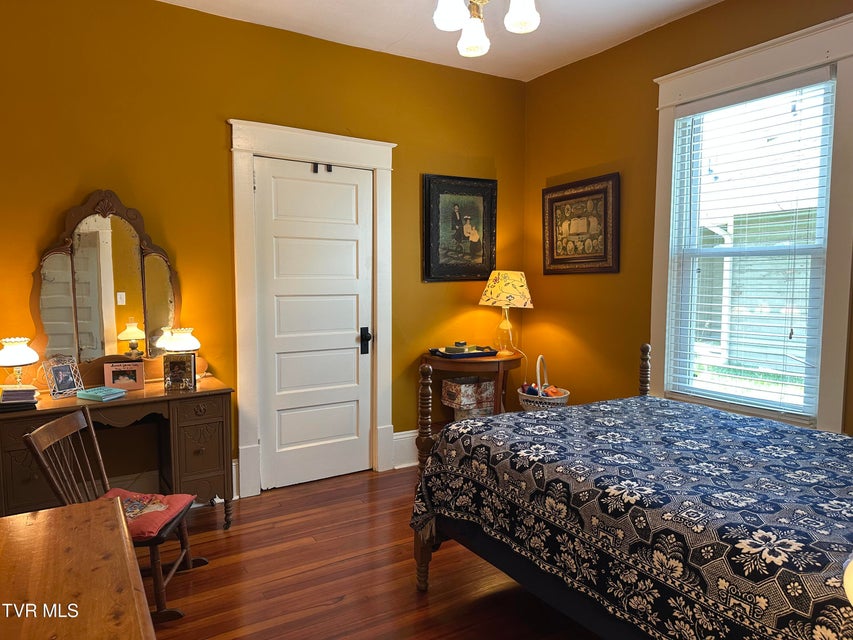 Photo #26: 1045 Catawba Street