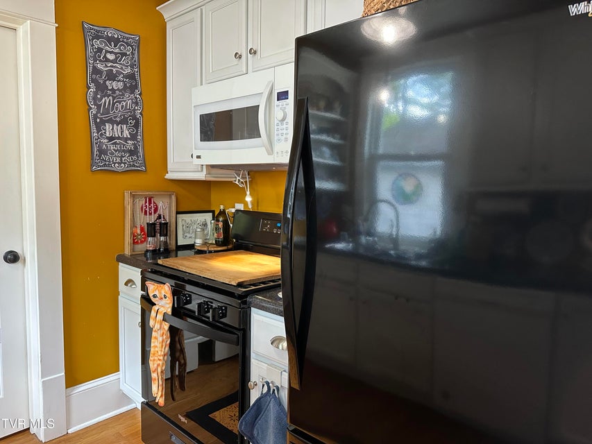 Photo #67: 1045 Catawba Street