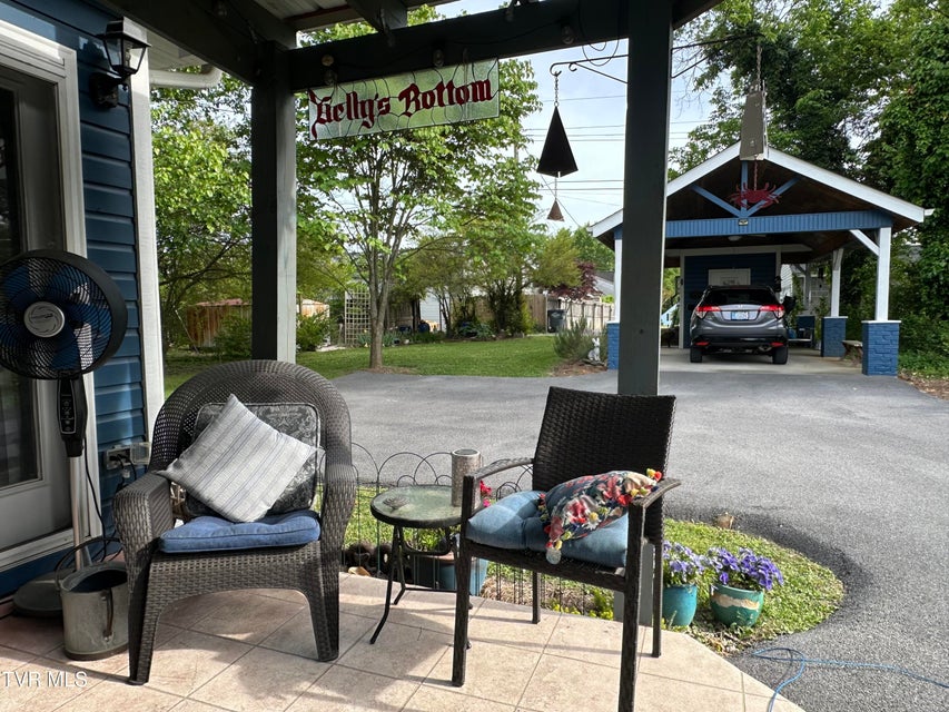 Photo #82: 1045 Catawba Street
