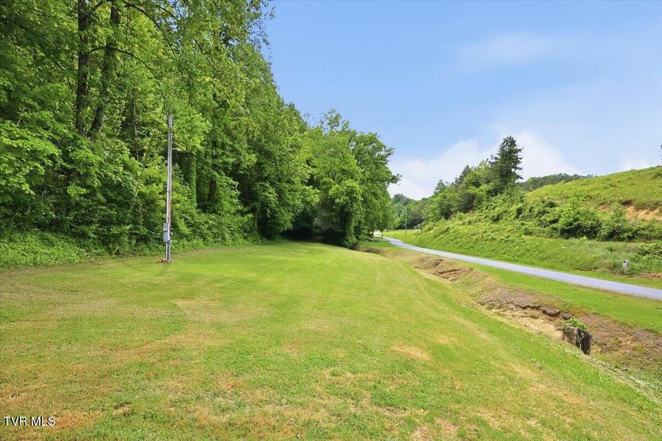 Photo #17: 3427 Bill Douglas Road