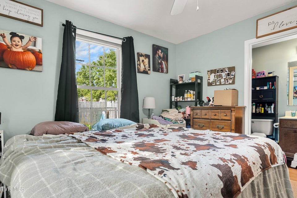 Photo #22: 1001 Minton Place