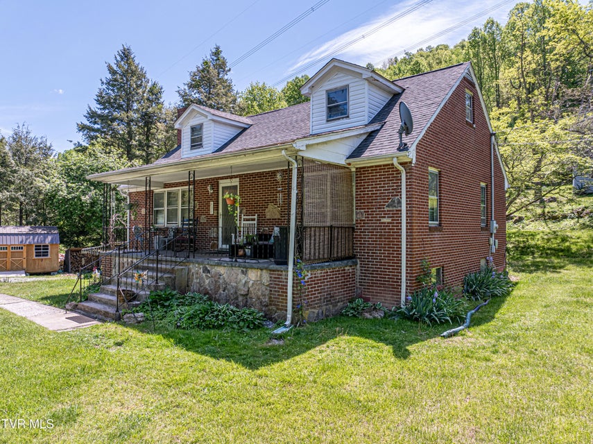 Photo #4: 431 Mitchell Valley Drive