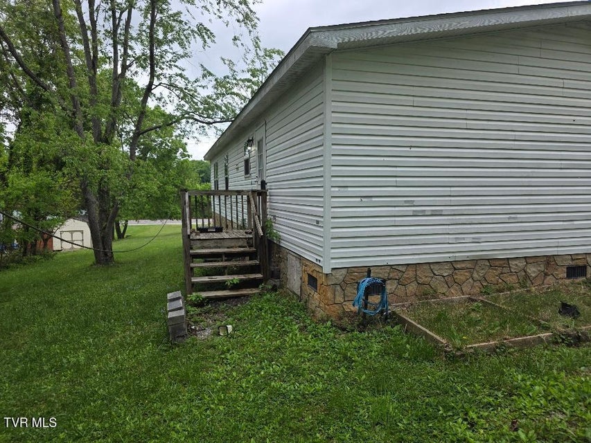 Photo #8: 311 Lakeview Circle