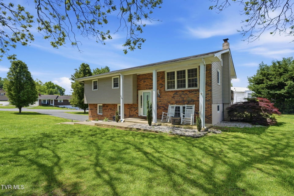 Photo #5: 324 Bellehaven Drive