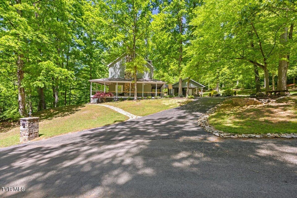 Photo #2: 1 Deercreek Private Drive