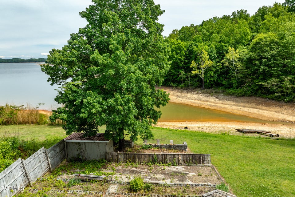 Photo #31: 937 Muskogee Lane