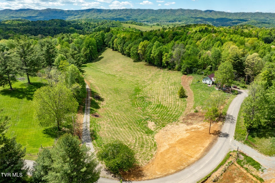 Photo #14: 835 Red Brush Road