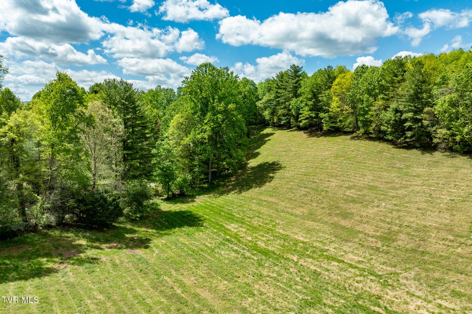 Photo #23: 835 Red Brush Road