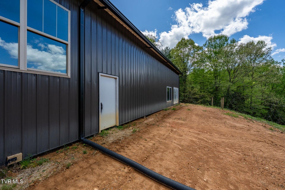 Photo #38: 835 Red Brush Road