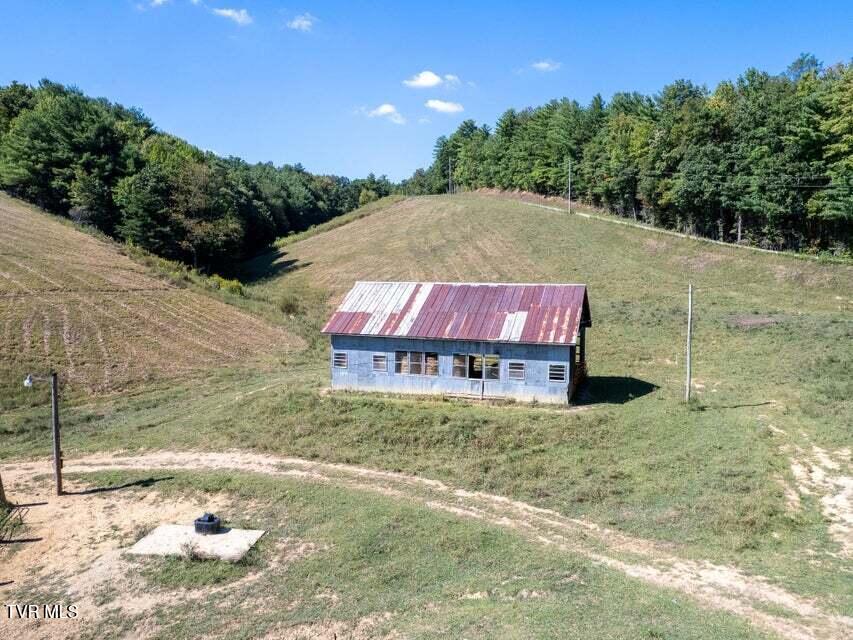 Photo #35: 5200 Greene Mountain Road