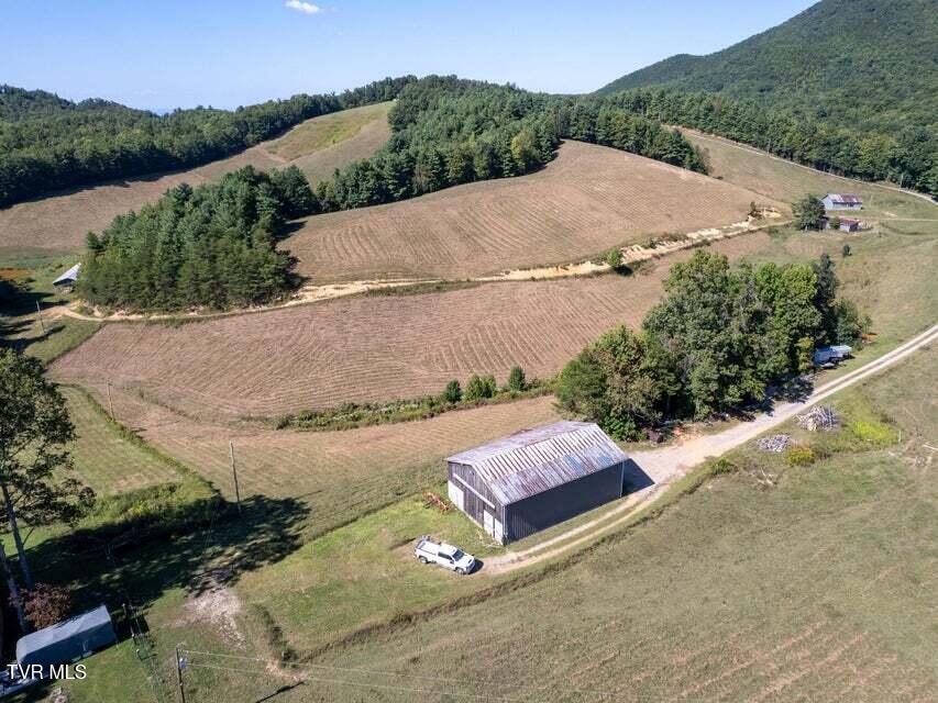 Photo #38: 5200 Greene Mountain Road