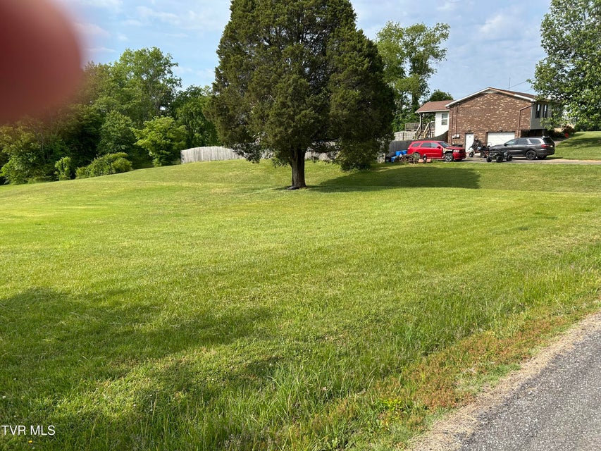 Photo #3: 5552 Thompsie Drive
