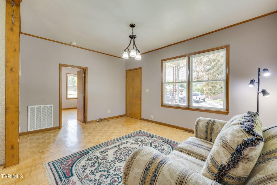 Photo #7: 315 9th Street