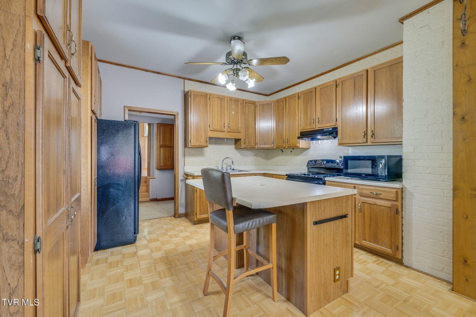 Photo #9: 315 9th Street