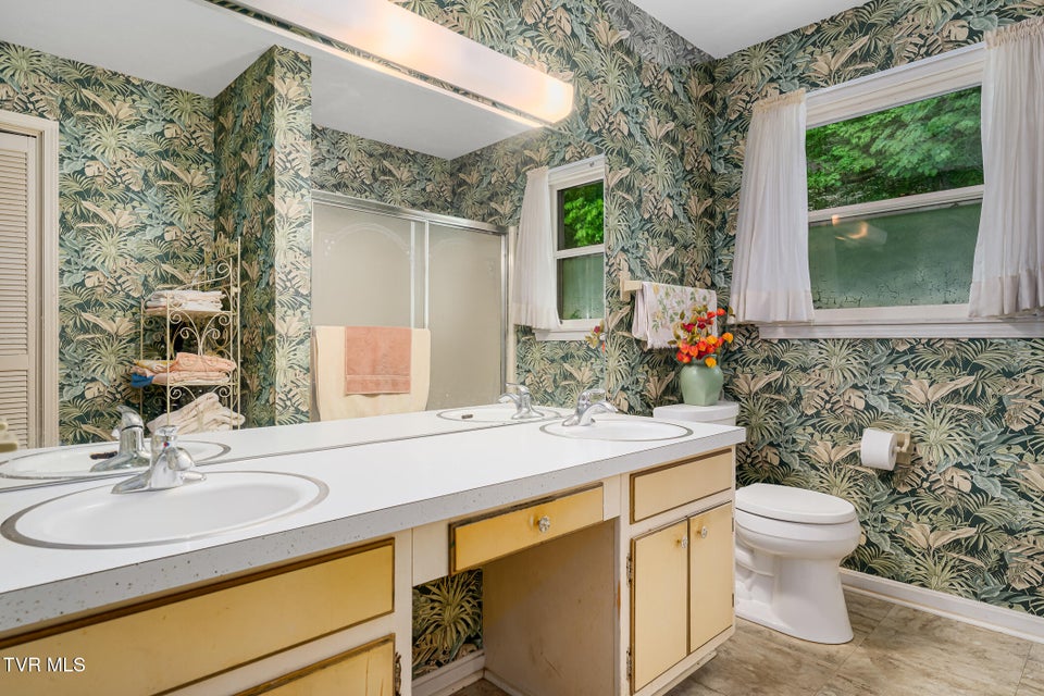 Photo #42: 1025 Eastbrook Drive