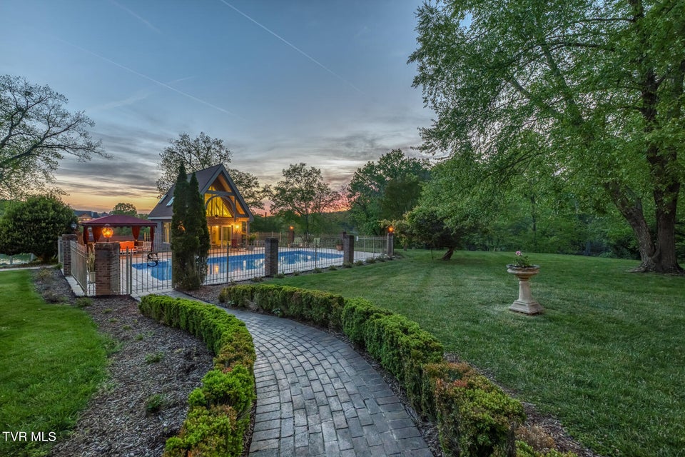 Photo #61: 255 Willmary Road
