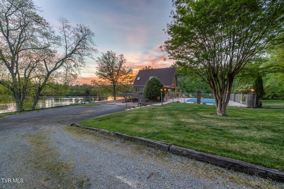 Photo #79: 255 Willmary Road