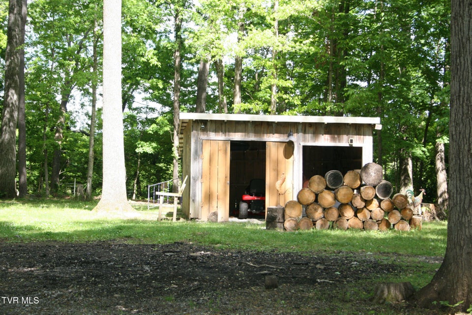 Photo #31: 130 Kenneth Foster Road