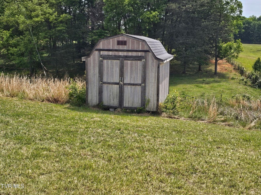 Photo #5: 223 Tweed Road