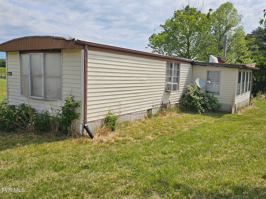 Photo #6: 223 Tweed Road