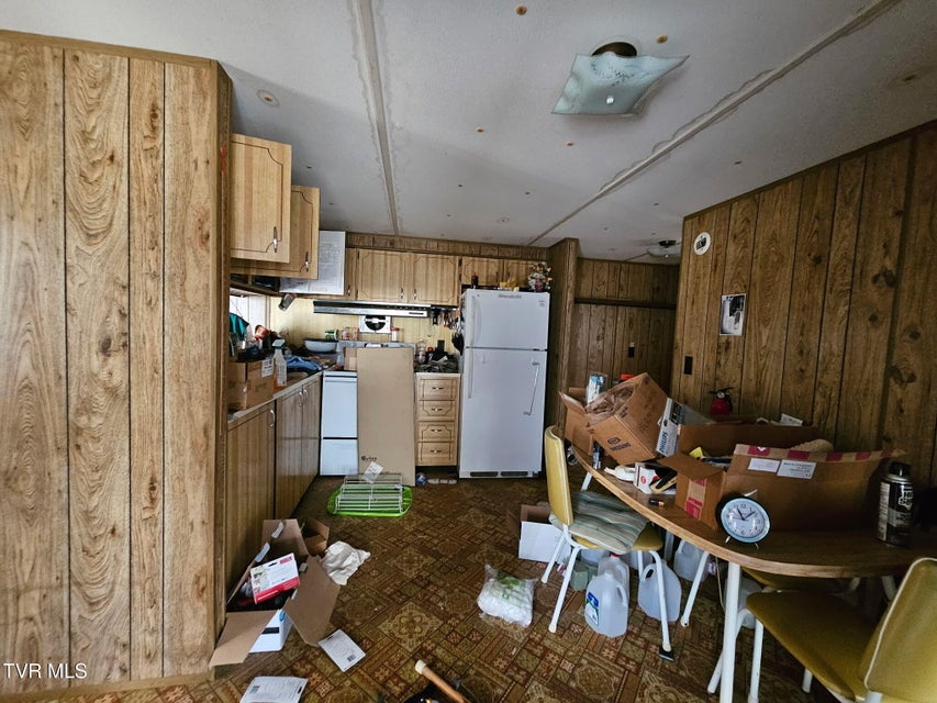 Photo #10: 223 Tweed Road