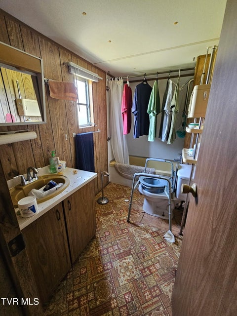 Photo #11: 223 Tweed Road