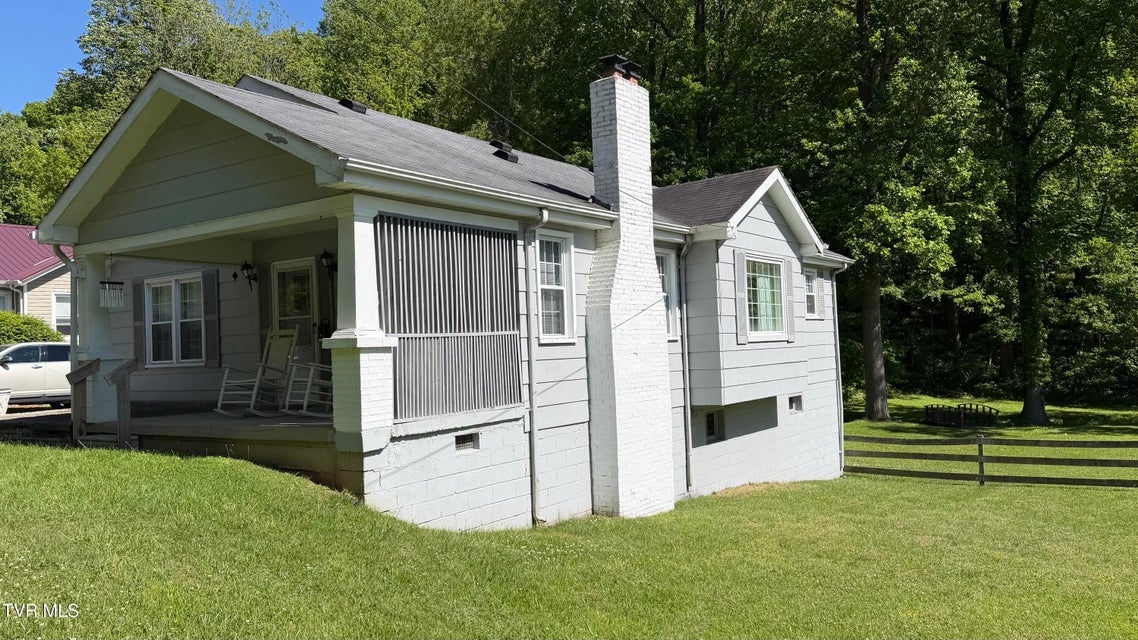 Photo #2: 1420 Cedar Street