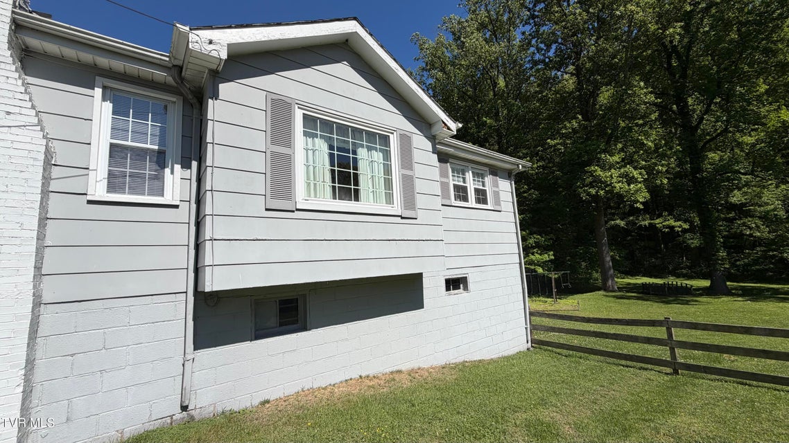 Photo #3: 1420 Cedar Street