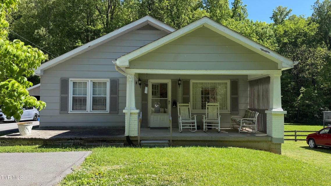 Photo #8: 1420 Cedar Street
