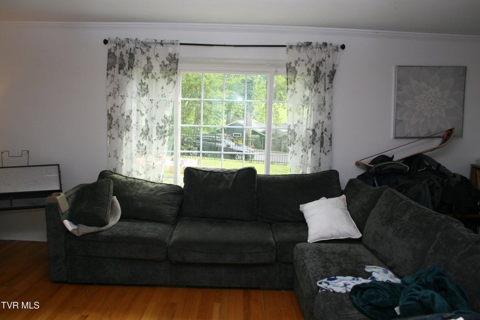 Photo #6: 321 Baron Drive