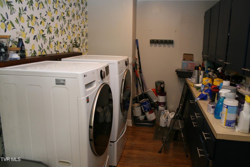 Photo #17: 321 Baron Drive