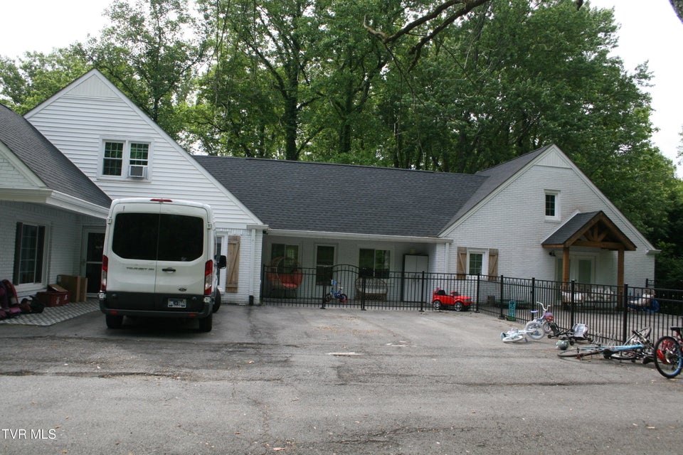 Photo #21: 321 Baron Drive