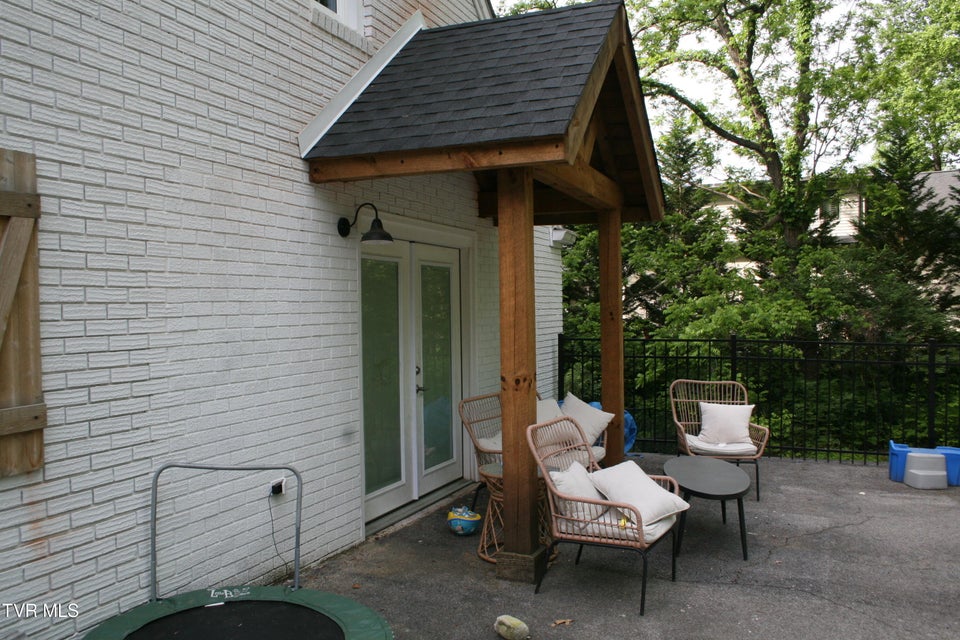 Photo #24: 321 Baron Drive