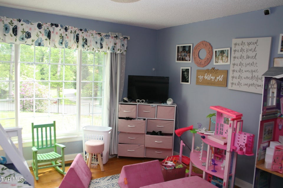 Photo #32: 321 Baron Drive