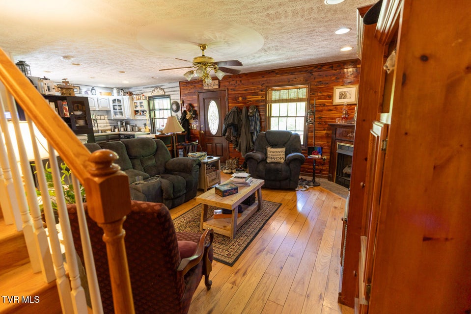 Photo #14: 3421 Hoot Owl Road