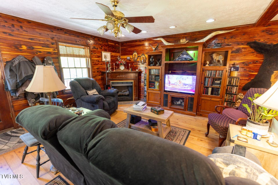 Photo #9: 3421 Hoot Owl Road