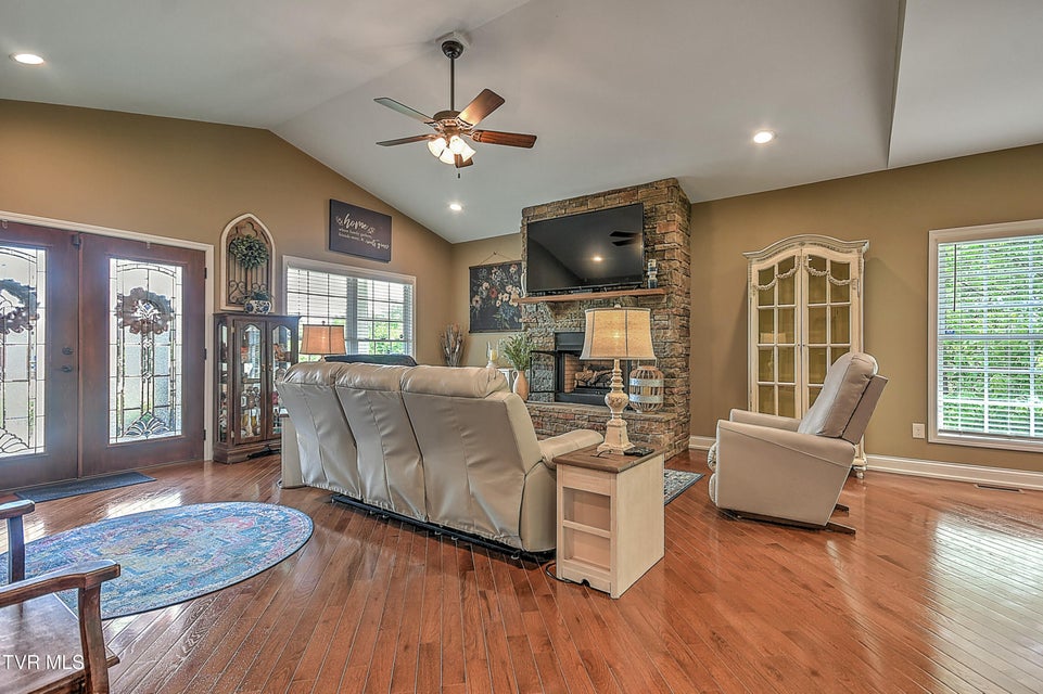 Photo #9: 1790 Seaver Road