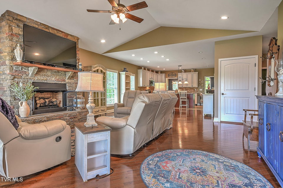 Photo #11: 1790 Seaver Road