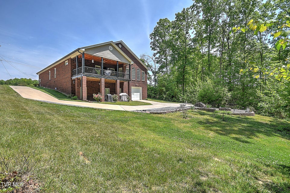 Photo #50: 1790 Seaver Road