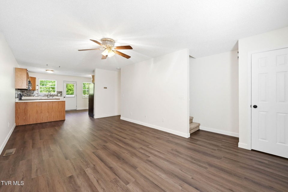 Photo #13: 2971 Broad Street