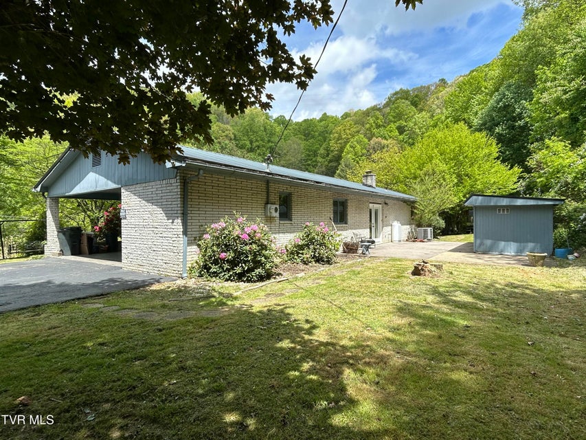 Photo #5: 665 Isabell Street