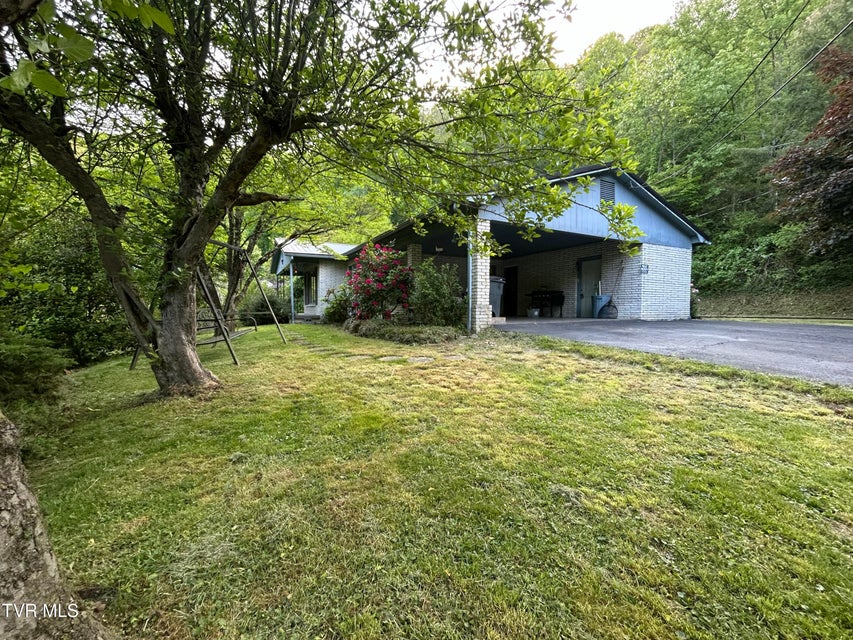 Photo #10: 665 Isabell Street