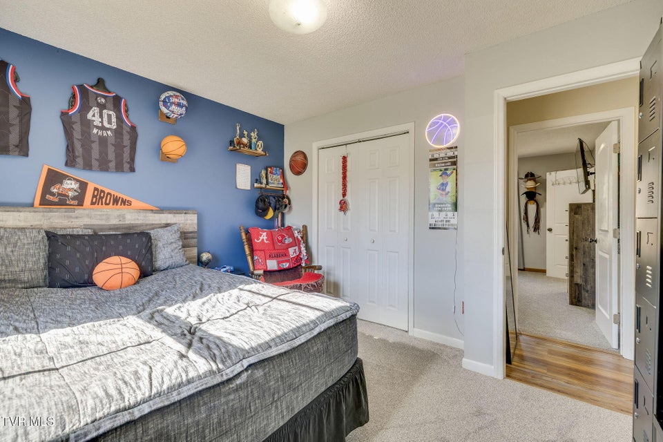 Photo #19: 107 Summerview Court