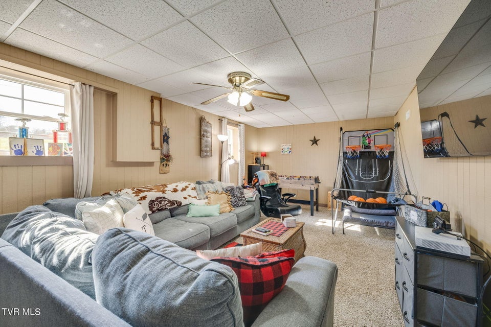Photo #23: 107 Summerview Court
