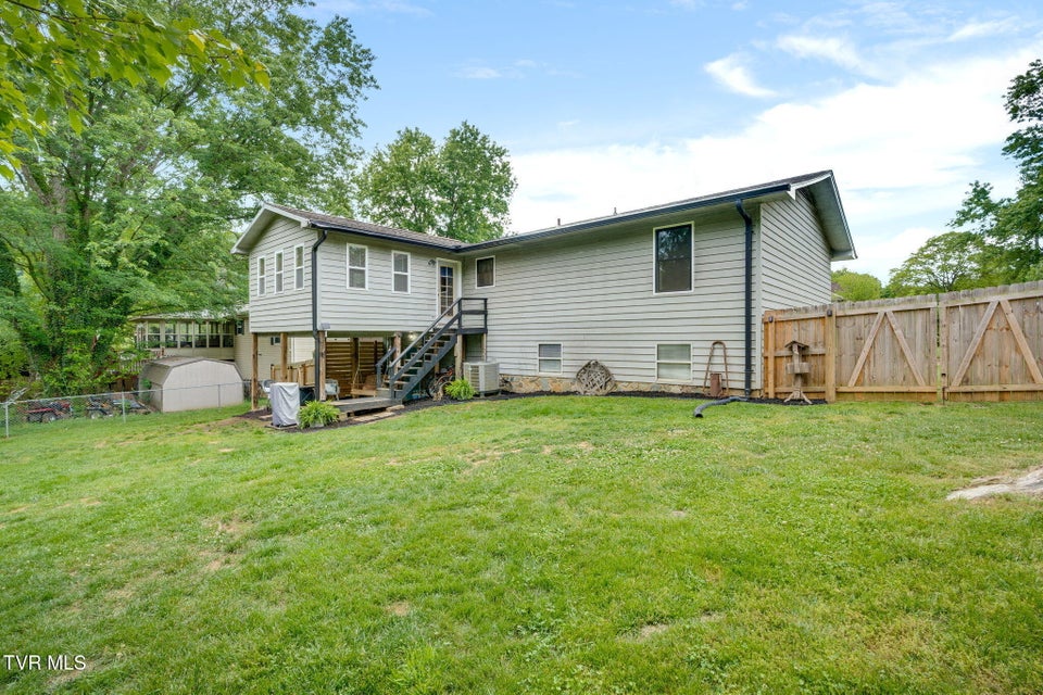 Photo #29: 107 Summerview Court